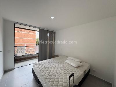 Apartamento de 3 alcobas en arriendo en La Castellana, Medellín, 85 m² · foto 8 de 11