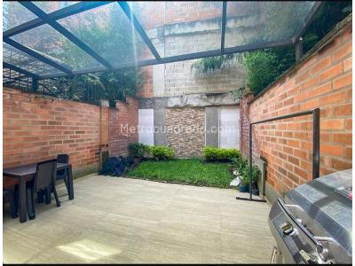 Casa de 4 alcobas en venta en El Poblado, Medellín, 220 m² · foto 2 de 16