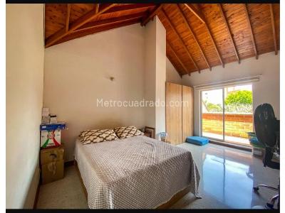 Casa de 4 alcobas en venta en El Poblado, Medellín, 220 m² · foto 10 de 16