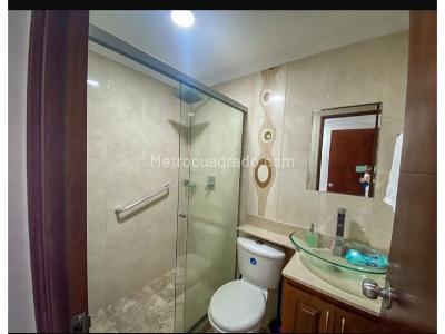 Casa de 4 alcobas en venta en El Poblado, Medellín, 220 m² · foto 14 de 16