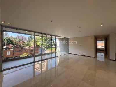 Apartamento en arriendo en Poblado, Medellín · foto 2 de 20