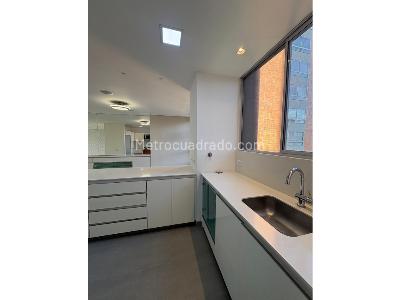 Apartamento en arriendo en Poblado, Medellín · foto 5 de 20