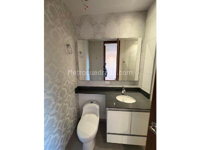 Apartamento en arriendo en Poblado, Medellín · foto 18 de 20