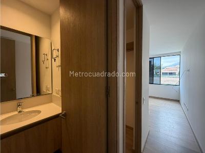 Casa de 3 alcobas en arriendo en Intermedia, Envigado, 240 m² · foto 20 de 20