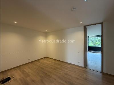 Casa de 3 alcobas en arriendo en Intermedia, Envigado, 240 m² · foto 6 de 20