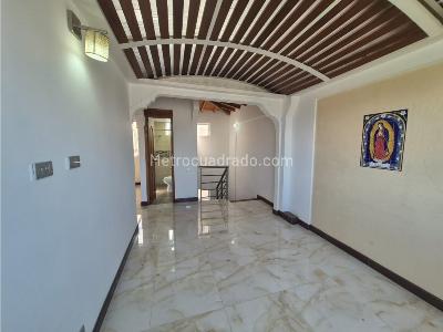 Apartamento de 3 alcobas en arriendo en Avenida Las Palmas, Medellín, 148 m² · foto 2 de 20