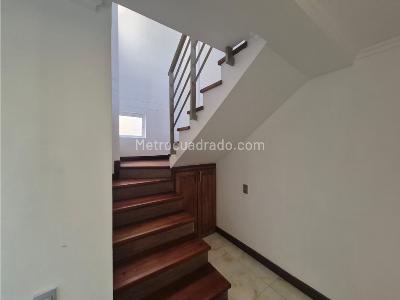 Apartamento de 3 alcobas en arriendo en Avenida Las Palmas, Medellín, 148 m² · foto 5 de 20