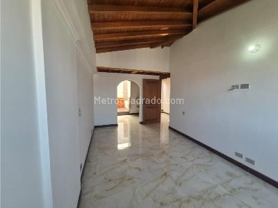 Apartamento de 3 alcobas en arriendo en Avenida Las Palmas, Medellín, 148 m² · foto 9 de 20