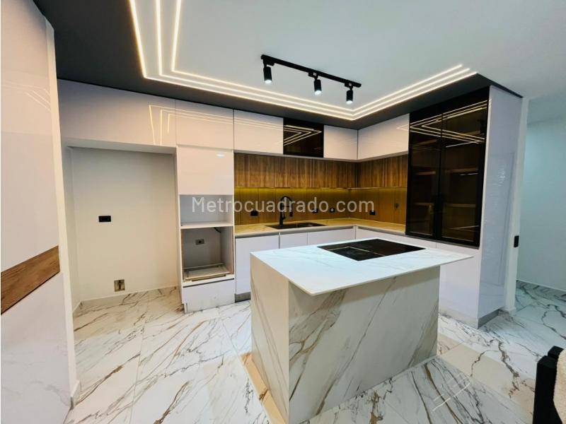 Apartamento amplio de 4 alcobas en arriendo en Envigado, sector Brujas - 3