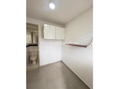 Apartamento de 4 alcobas en arriendo en El Poblado, Medellín, 135 m² · foto 4 de 14