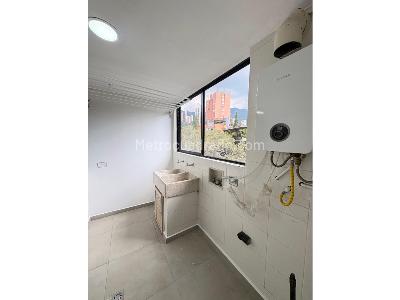 Apartamento de 4 alcobas en arriendo en El Poblado, Medellín, 135 m² · foto 14 de 14