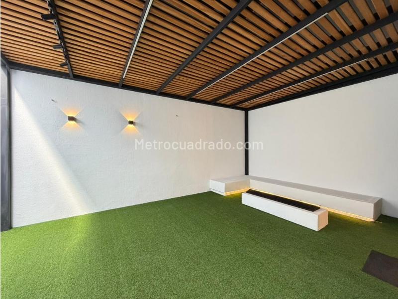 Luxury 4BR House for Rent in Simon Bolivar - 9