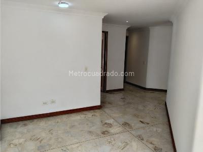 Apartamento de 3 alcobas en venta en Laureles, Medellín, 131 m² · foto 4 de 15