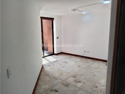 Apartamento de 3 alcobas en venta en Laureles, Medellín, 131 m² · foto 5 de 15