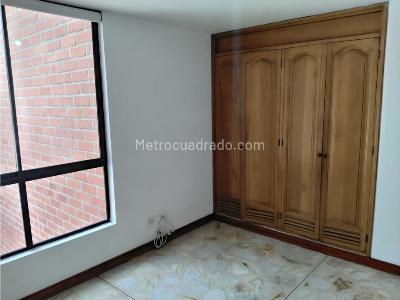 Apartamento de 3 alcobas en venta en Laureles, Medellín, 131 m² · foto 15 de 15