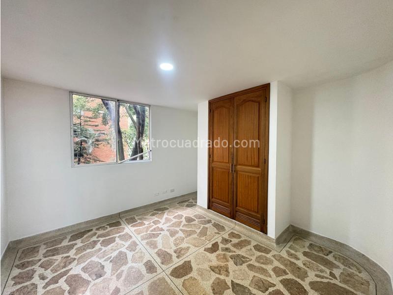 Amplio Apartamento de 3 Alcobas en Castellana - 6