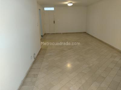Apartamento de 3 alcobas en arriendo en El Poblado, Medellín, 134 m² · foto 6 de 17