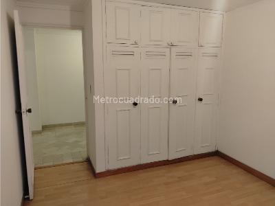 Apartamento de 3 alcobas en arriendo en El Poblado, Medellín, 134 m² · foto 14 de 17