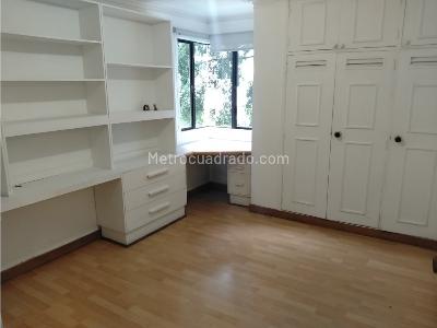 Apartamento de 3 alcobas en arriendo en El Poblado, Medellín, 134 m² · foto 15 de 17