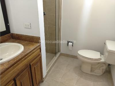 Apartamento de 3 alcobas en arriendo en El Poblado, Medellín, 134 m² · foto 17 de 17