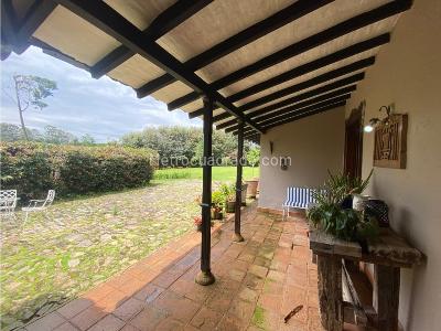 Casa de 4 alcobas en arriendo en Llanogrande, Medellín, 350 m² · foto 10 de 20