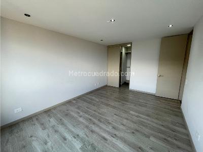 Apartamento de 3 alcobas en arriendo en Avenida Las Palmas, Medellín, 140 m² · foto 9 de 20