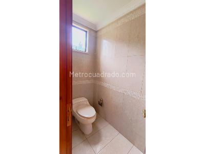 Apartamento en arriendo en Poblado, Medellín · foto 16 de 20