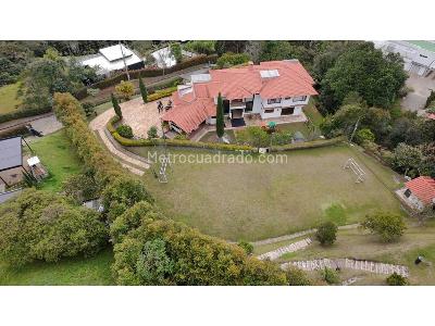 Casa de 3 alcobas en arriendo en La Navarra, Bello, 700 m² · foto 2 de 20