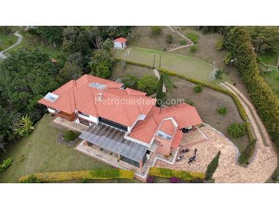 Casa de 3 alcobas en arriendo en La Navarra, Bello, 700 m² · foto 3 de 20