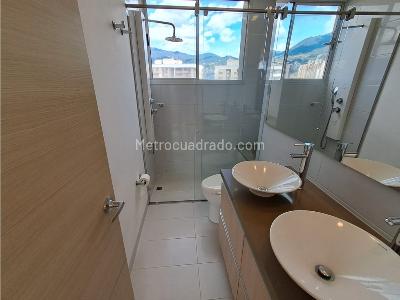 Apartamento en arriendo en Poblado, Medellín · foto 19 de 20