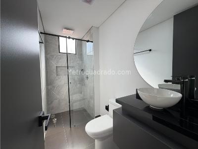 Apartamento de 4 alcobas en venta en Laureles, Medellín, 338 m² · foto 15 de 19