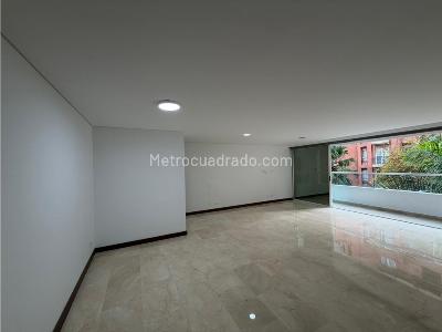 Apartamento en venta en Laureles, Medellín · foto 2 de 16