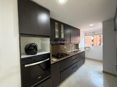 Apartamento en venta en Laureles, Medellín · foto 6 de 16