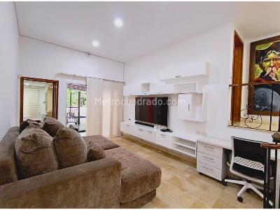Casa de 4 alcobas en venta en El Poblado, Medellín, 700 m² · foto 10 de 20