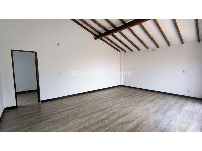 Casa de 3 alcobas en arriendo en Envigado Palmas, Envigado, 350 m² · foto 4 de 12