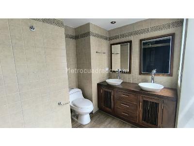 Casa de 3 alcobas en arriendo en Envigado Palmas, Envigado, 350 m² · foto 11 de 12