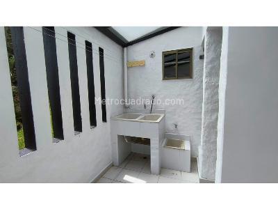 Casa de 3 alcobas en arriendo en Envigado Palmas, Envigado, 350 m² · foto 12 de 12