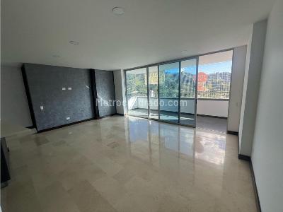 Apartamento de 3 alcobas en venta en Cerca De Ave Maria, Sabaneta, 121 m² · foto 1 de 20