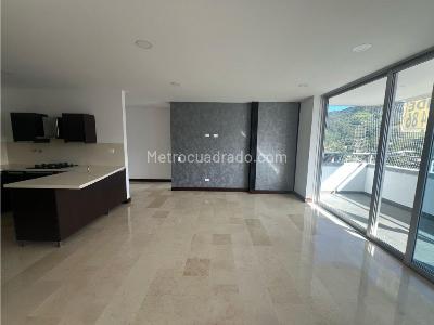 Apartamento de 3 alcobas en venta en Cerca De Ave Maria, Sabaneta, 121 m² · foto 3 de 20