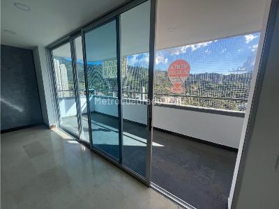 Apartamento de 3 alcobas en venta en Cerca De Ave Maria, Sabaneta, 121 m² · foto 4 de 20