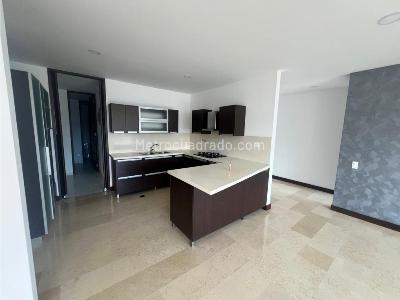 Apartamento de 3 alcobas en venta en Cerca De Ave Maria, Sabaneta, 121 m² · foto 7 de 20