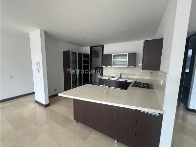 Apartamento de 3 alcobas en venta en Cerca De Ave Maria, Sabaneta, 121 m² · foto 8 de 20