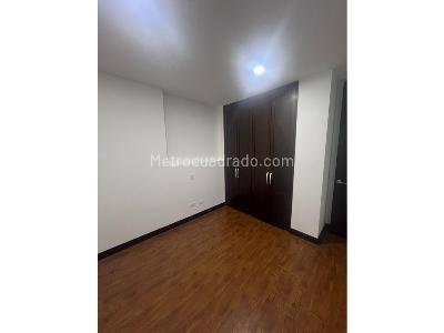 Apartamento de 3 alcobas en venta en Cerca De Ave Maria, Sabaneta, 121 m² · foto 16 de 20