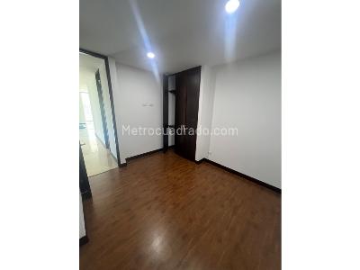 Apartamento de 3 alcobas en venta en Cerca De Ave Maria, Sabaneta, 121 m² · foto 18 de 20