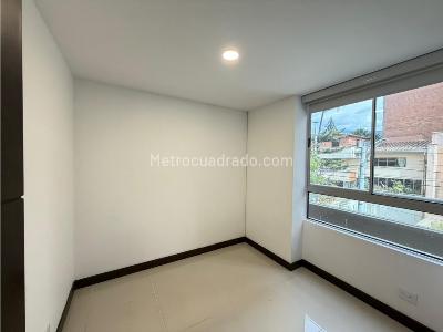 Apartamento de 3 alcobas en arriendo en Laureles, Medellín, 125 m² · foto 6 de 14