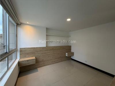 Apartamento de 3 alcobas en arriendo en Laureles, Medellín, 125 m² · foto 8 de 14