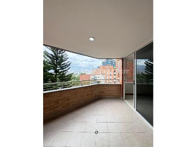 Apartamento en arriendo en Laureles, Medellín