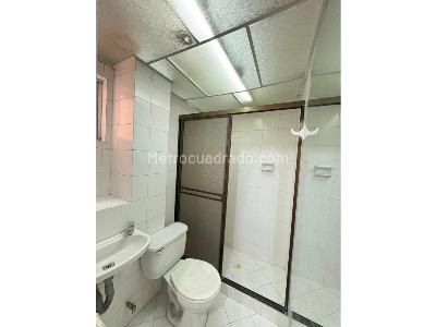 Apartamento en arriendo en Laureles, Medellín · foto 8 de 20