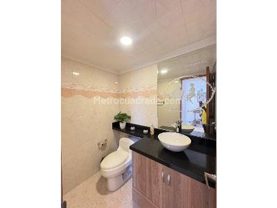 Apartamento en arriendo en Laureles, Medellín · foto 9 de 20
