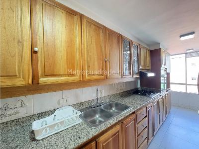 Apartamento en arriendo en Laureles, Medellín · foto 17 de 20